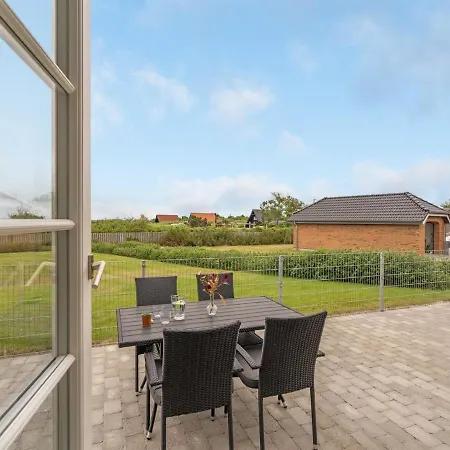 Ulva - 400m From The Sea In Western Jutland By Interhome